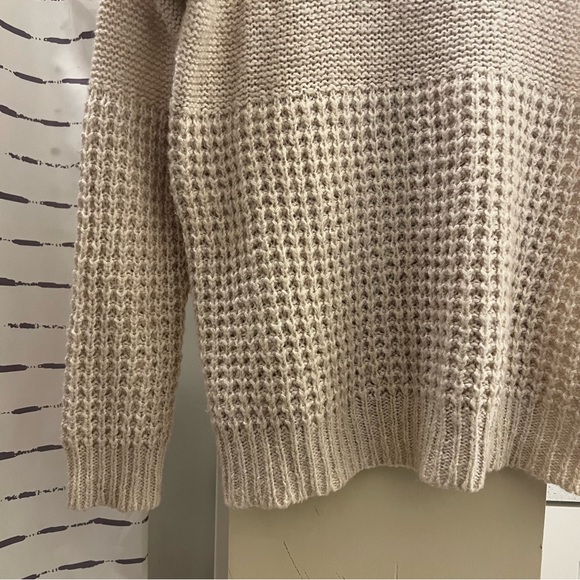 AMERICAN EAGLE sweater waffle knit mockneck cream tan neutral drop shoulder cozy - Picture 7 of 10